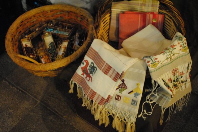 255442_126527660759331_7439486_n